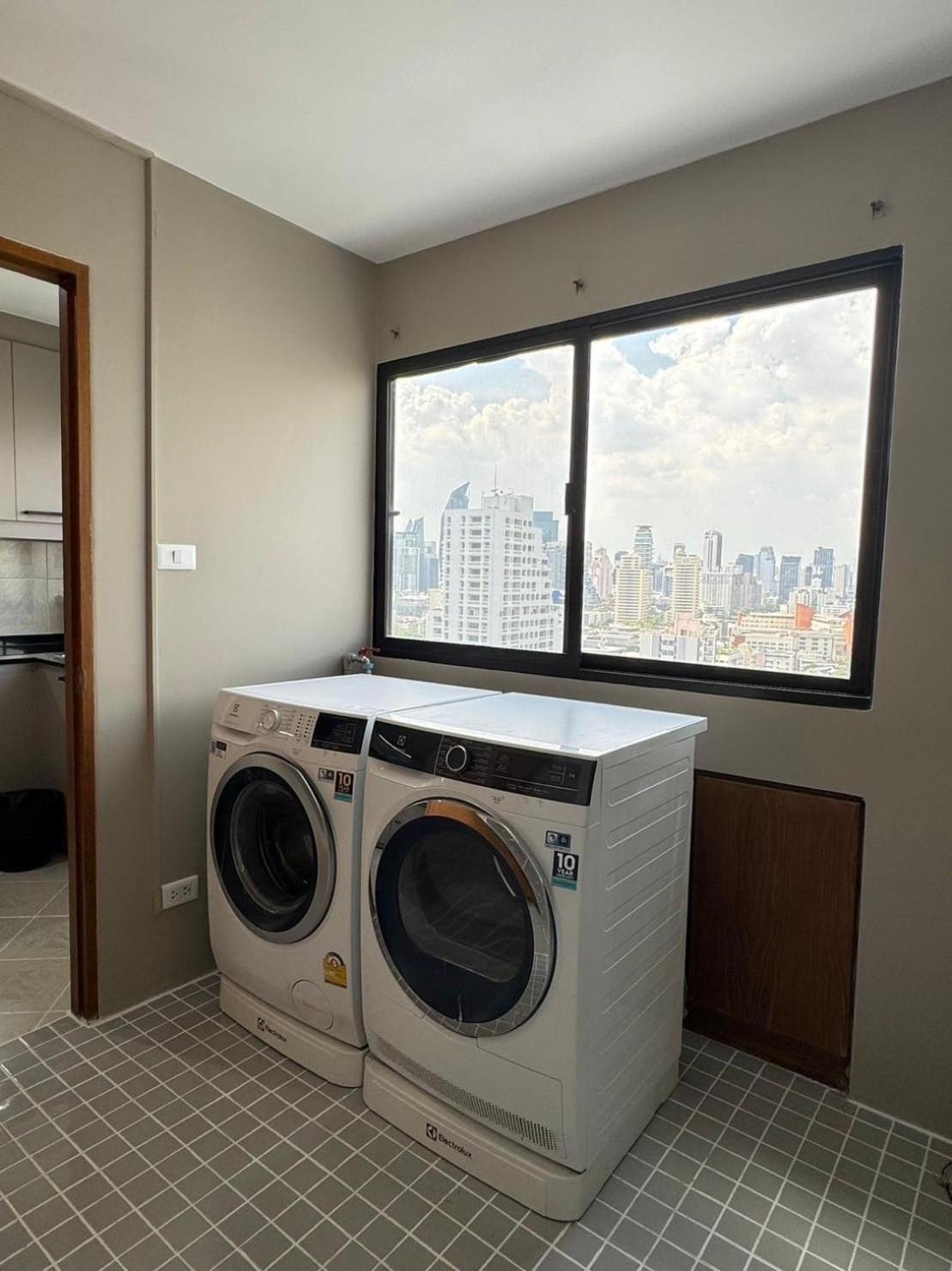 United Tower Thonglor By Aspira Apartman Bangkok Kültér fotó