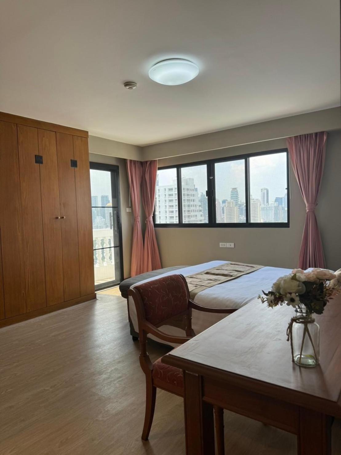 United Tower Thonglor By Aspira Apartman Bangkok Kültér fotó