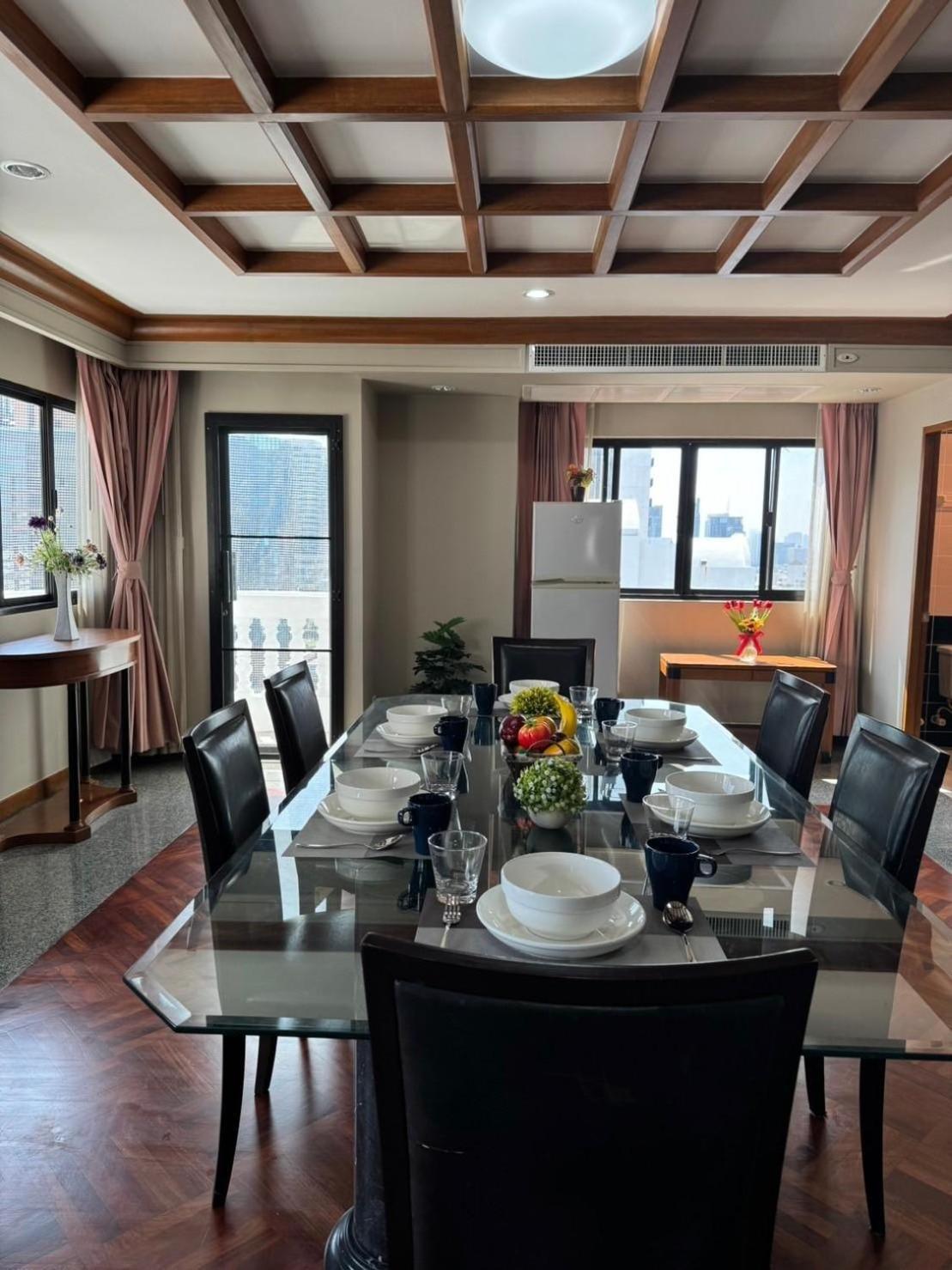 United Tower Thonglor By Aspira Apartman Bangkok Kültér fotó
