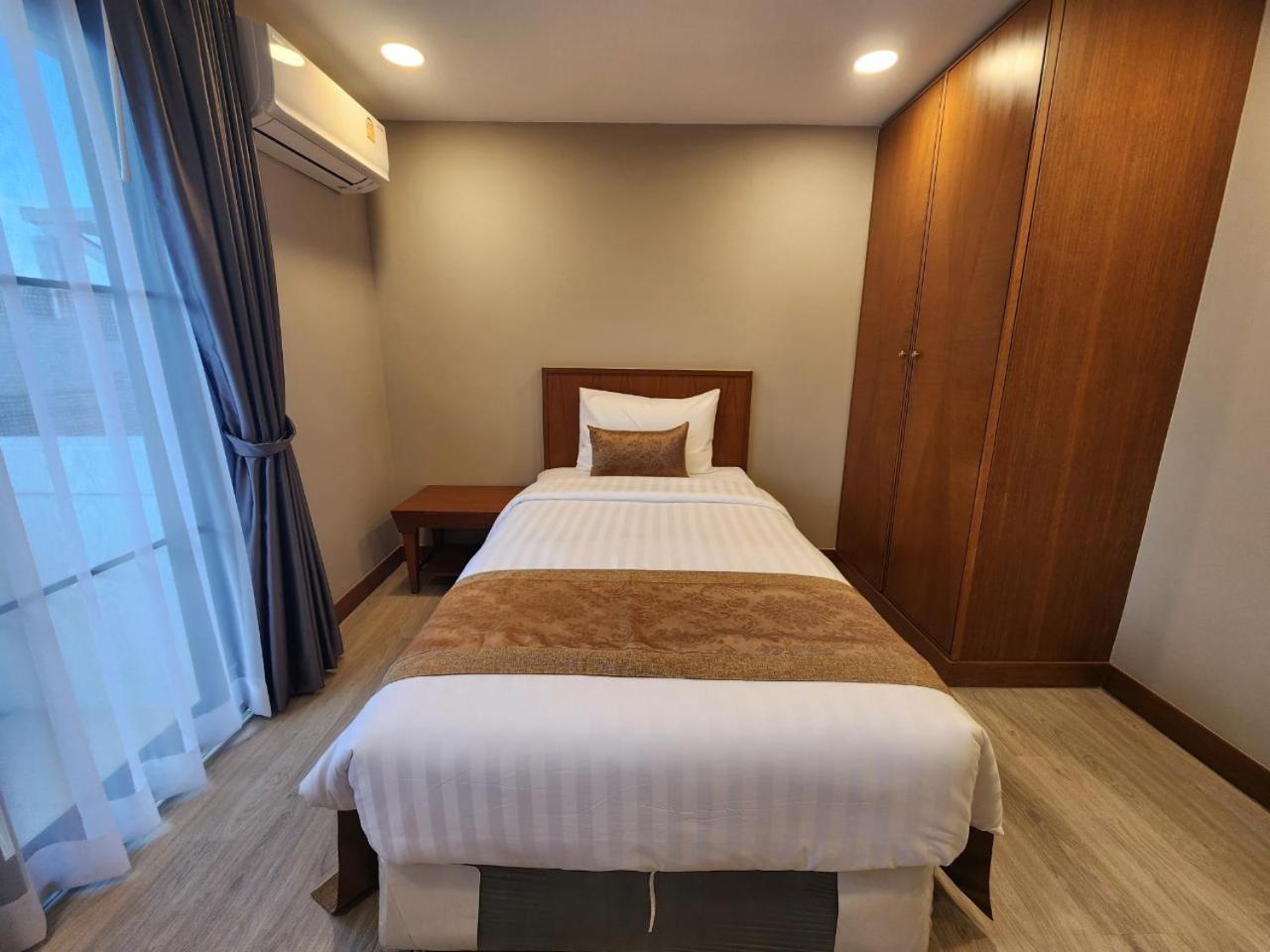 United Tower Thonglor By Aspira Apartman Bangkok Kültér fotó