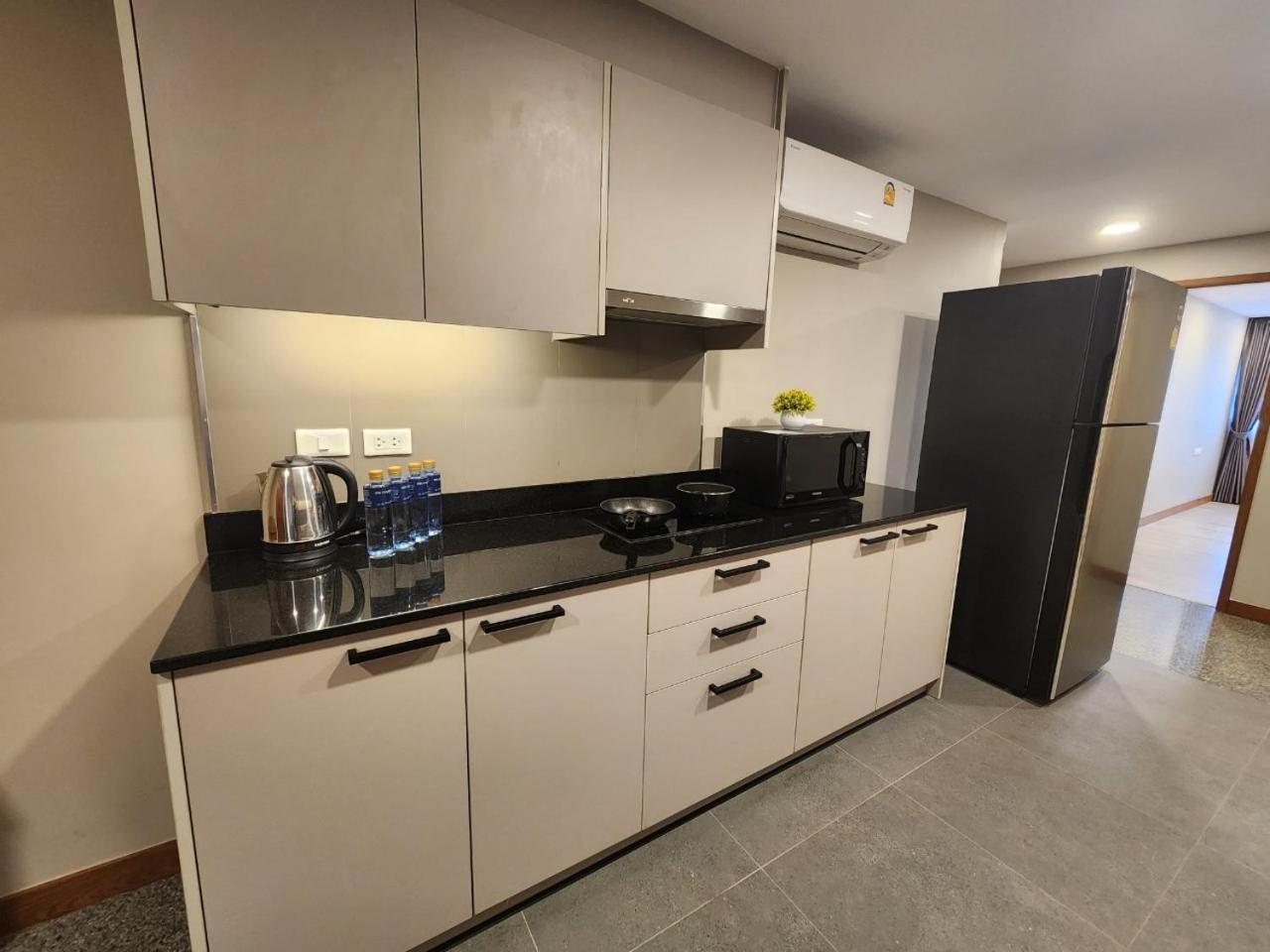 United Tower Thonglor By Aspira Apartman Bangkok Kültér fotó