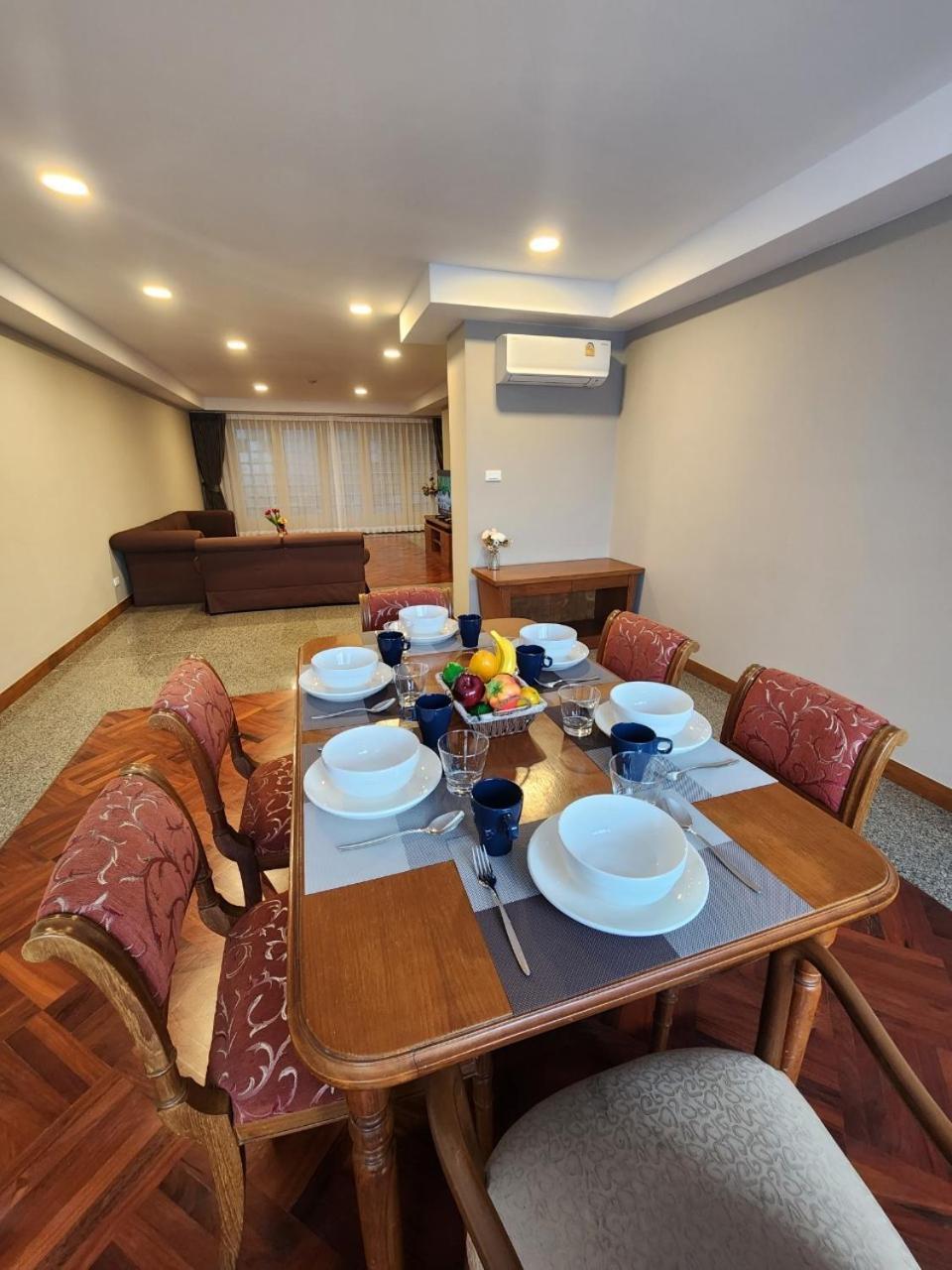 United Tower Thonglor By Aspira Apartman Bangkok Kültér fotó