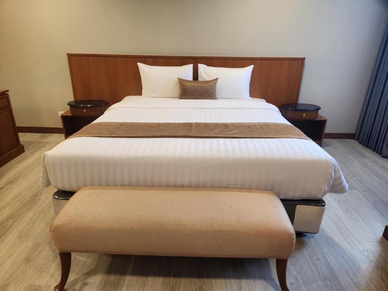 United Tower Thonglor By Aspira Apartman Bangkok Kültér fotó